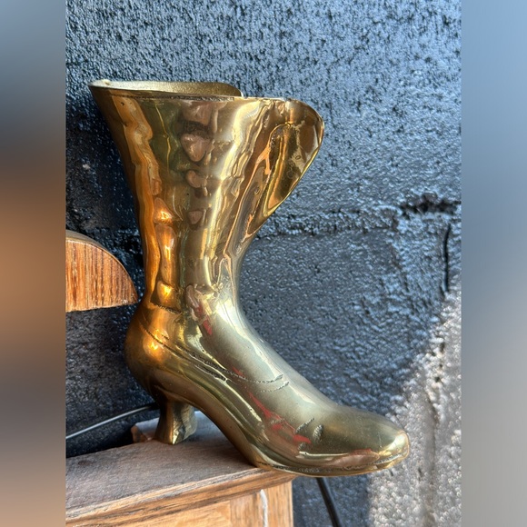 VINTAGE Brass Boot Vase - Picture 7 of 11